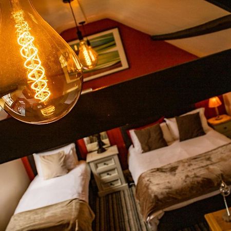 The Dolphin Hotel Chard Εξωτερικό φωτογραφία